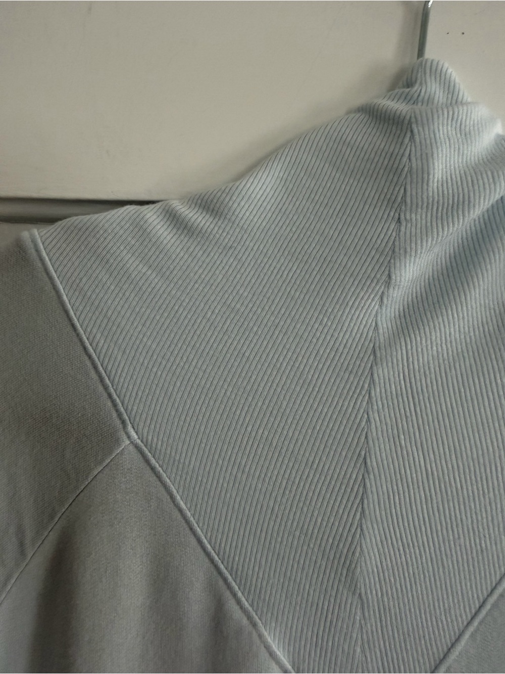 Athleta Nirvana Wear Two Ways Wrap Size Medium - Picture 6 of 11